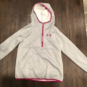 Girls youth large Under Armour grey sweatshirt